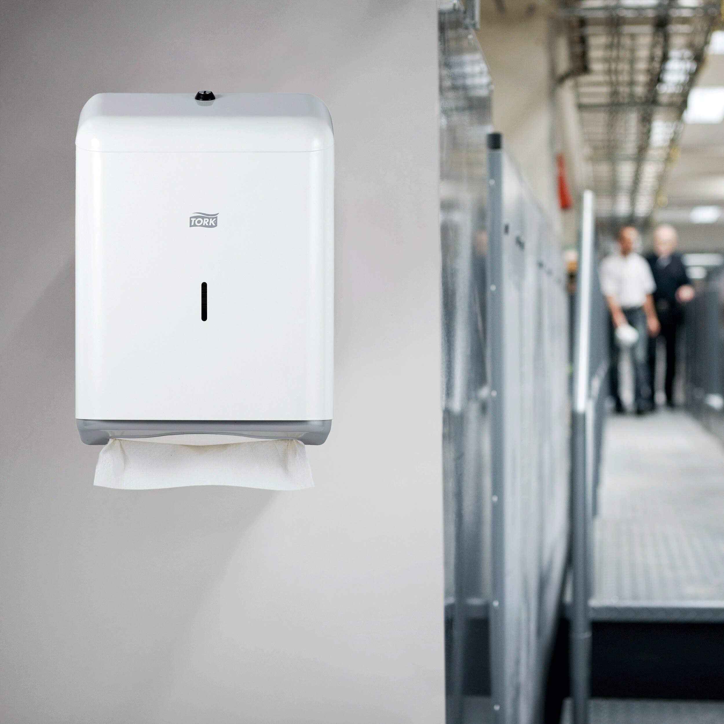 Tork Spender für Zickzack Handtücher Weiß H3, Metall-Design, 208140