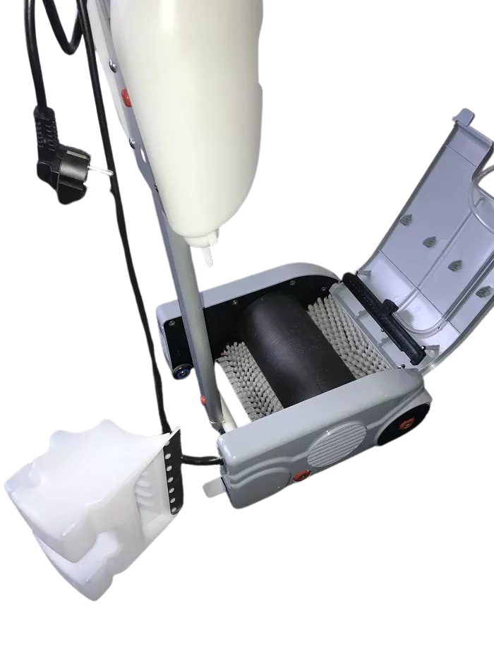 Cleanclub Bürstwalzmaschinen M25